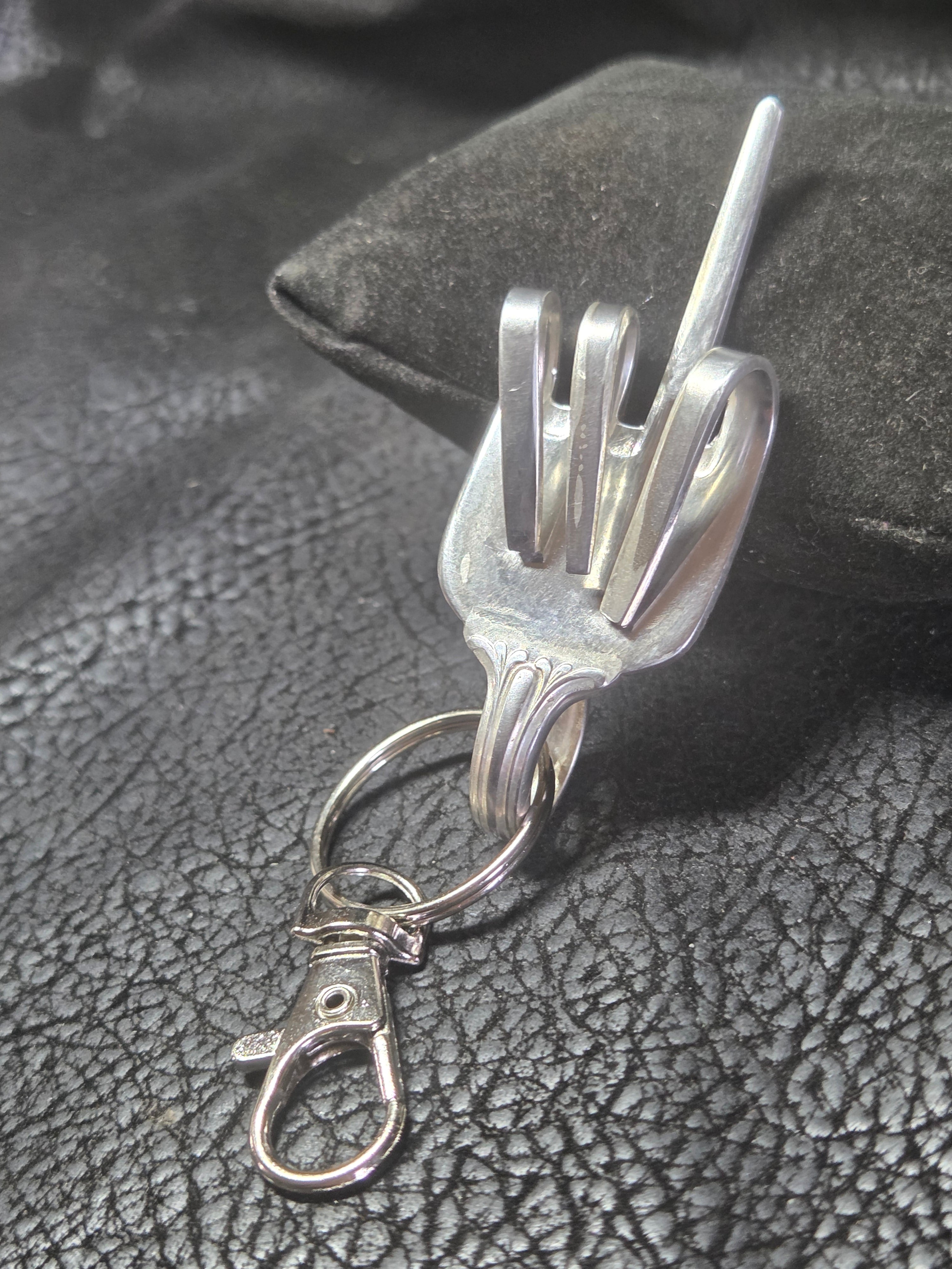 Handmade "Your #1" Sign Keychain ✌️ Upcycled Fork – One of a Kind