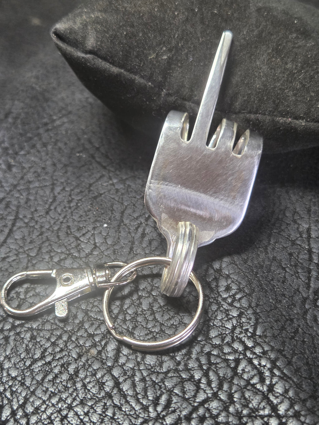 Handmade "Your #1" Sign Keychain ✌️ Upcycled Fork – One of a Kind
