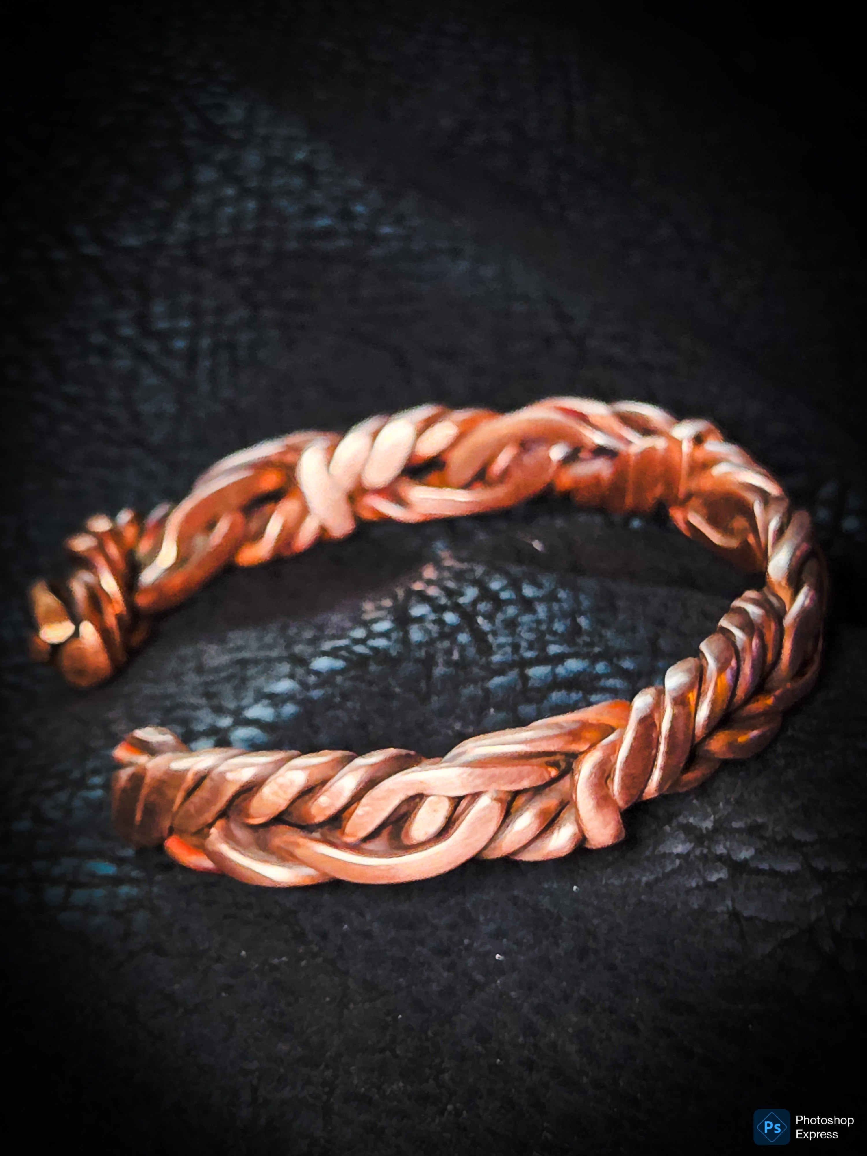 One-of-a-Kind Copper Wire Bracelet –