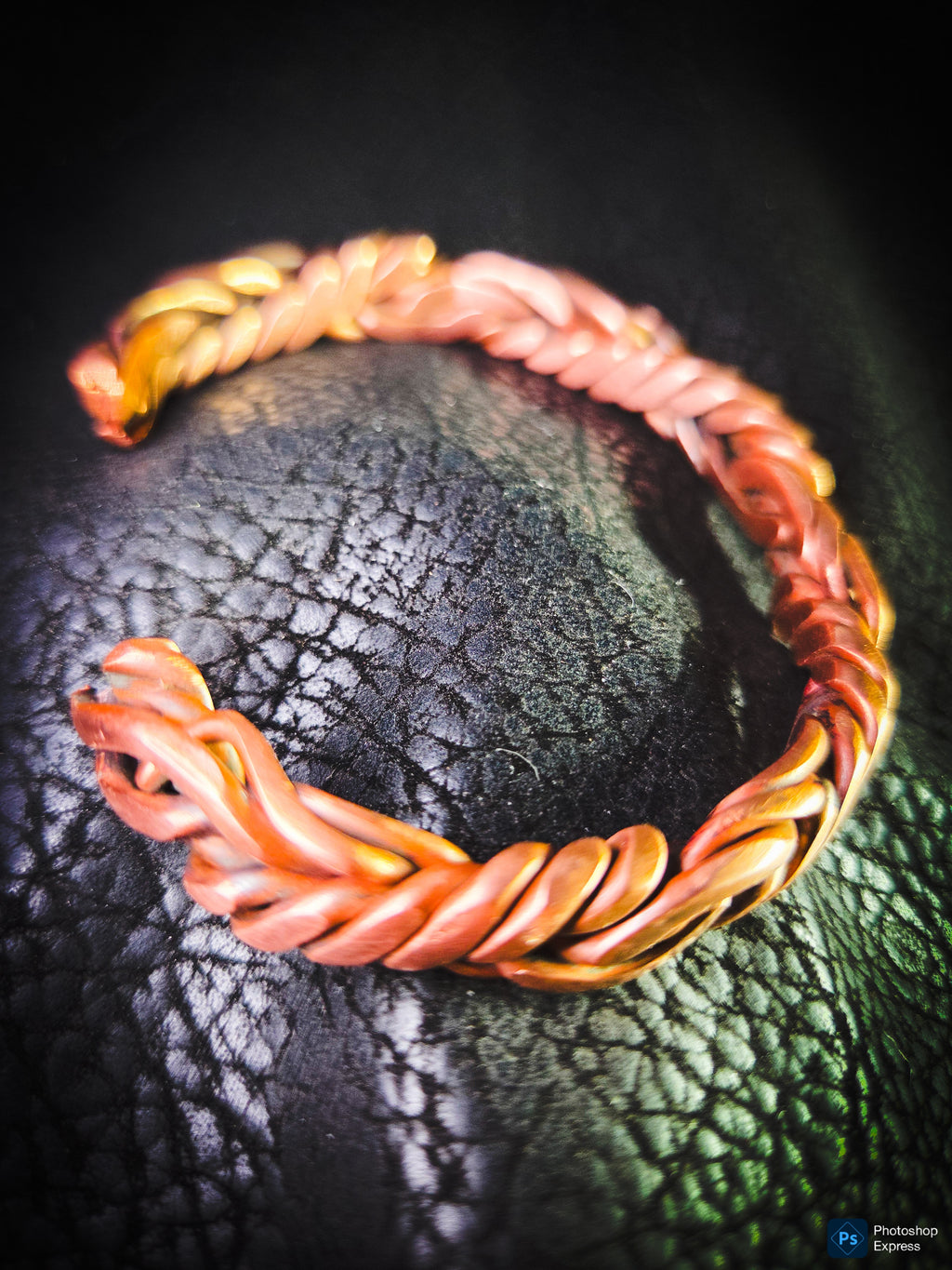 One-of-a-Kind Copper Wire Bracelet –