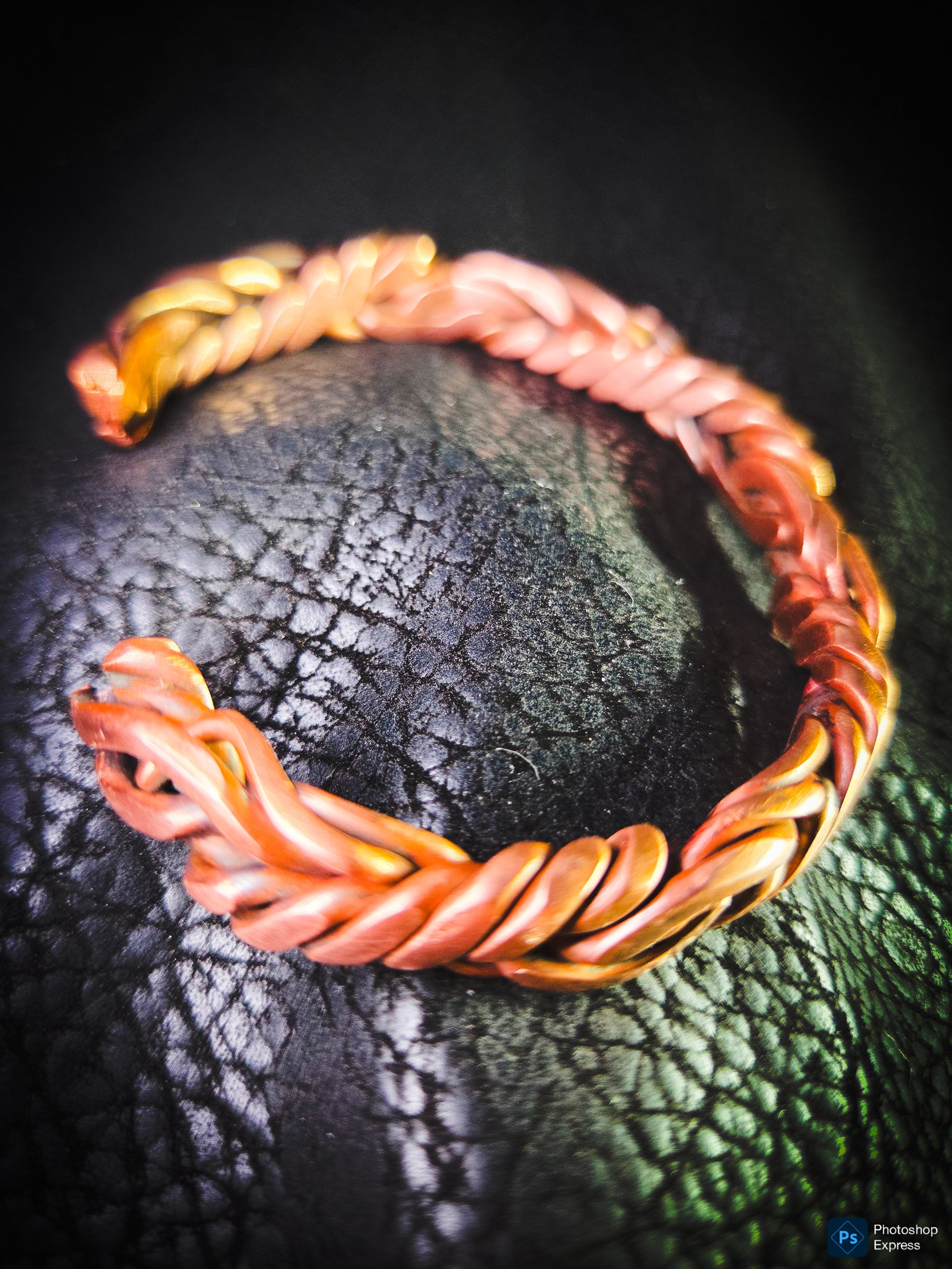 One-of-a-Kind Copper Wire Bracelet –