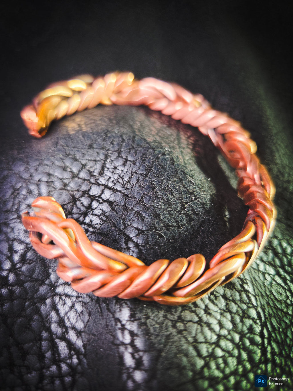 One-of-a-Kind Copper Wire Bracelet –
