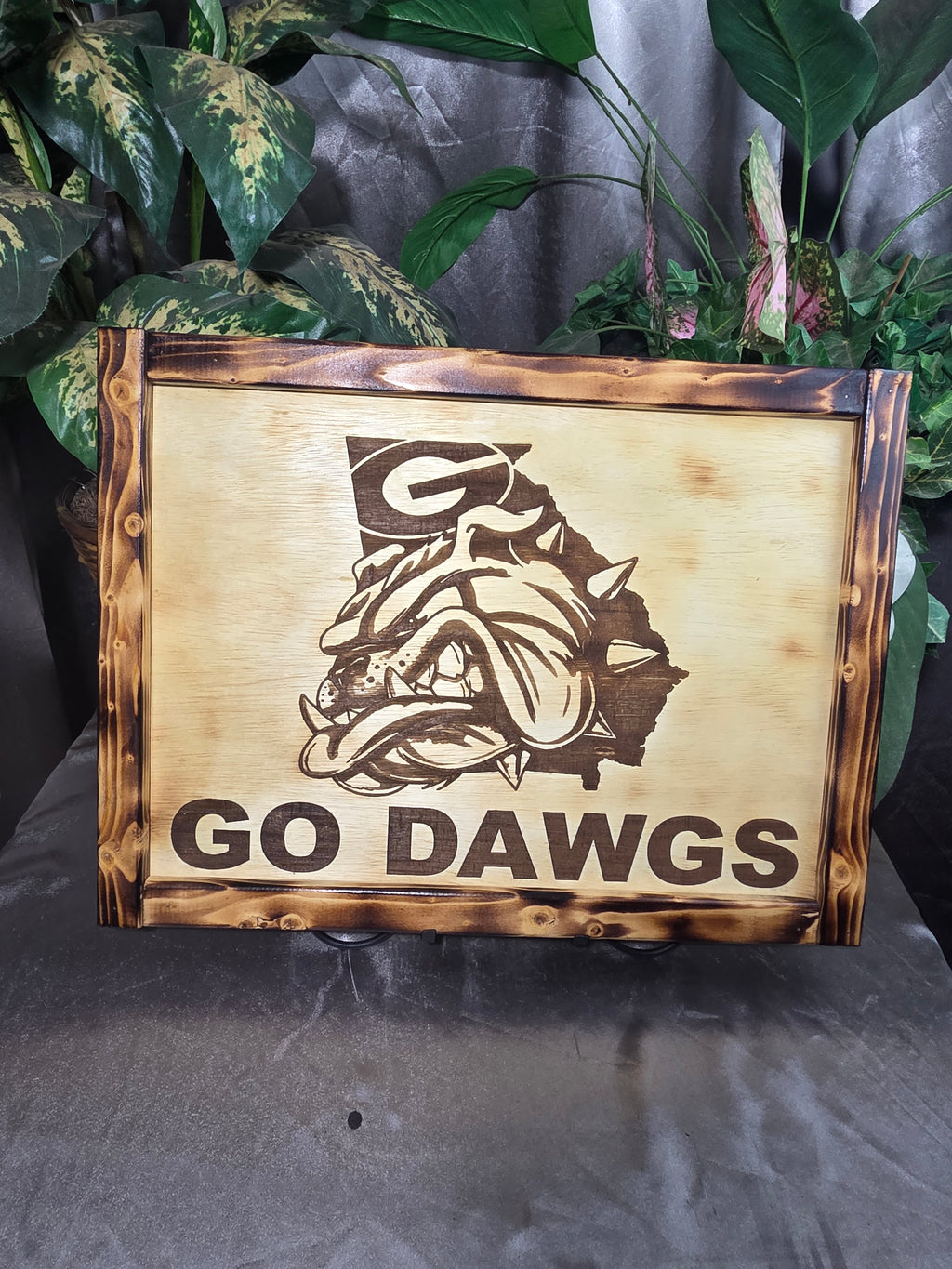 🔥 Handmade “Go Dawgs” Rustic Wall Art – One of a Kind 🔥 - Blueye Designs