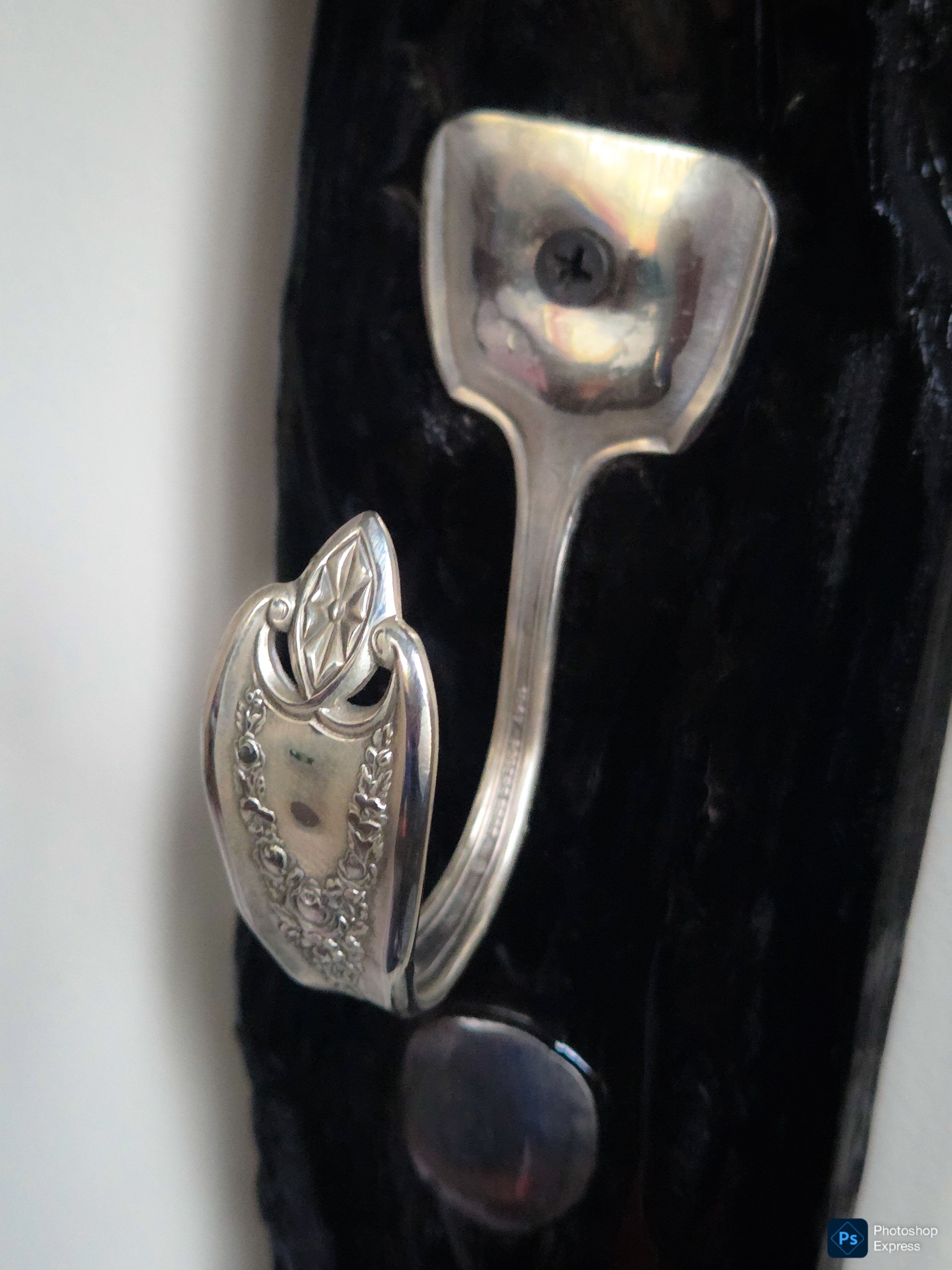 Handmade Driftwood Luxury Coat & Key Hanger – Epoxy Finish w/ Silver Hooks
